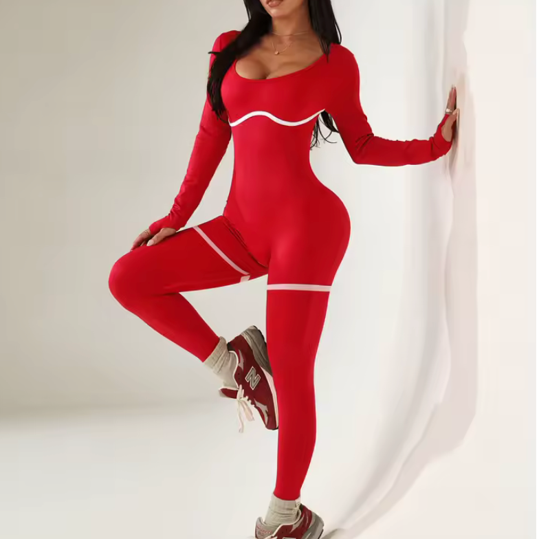 Combinaison de sport rouge